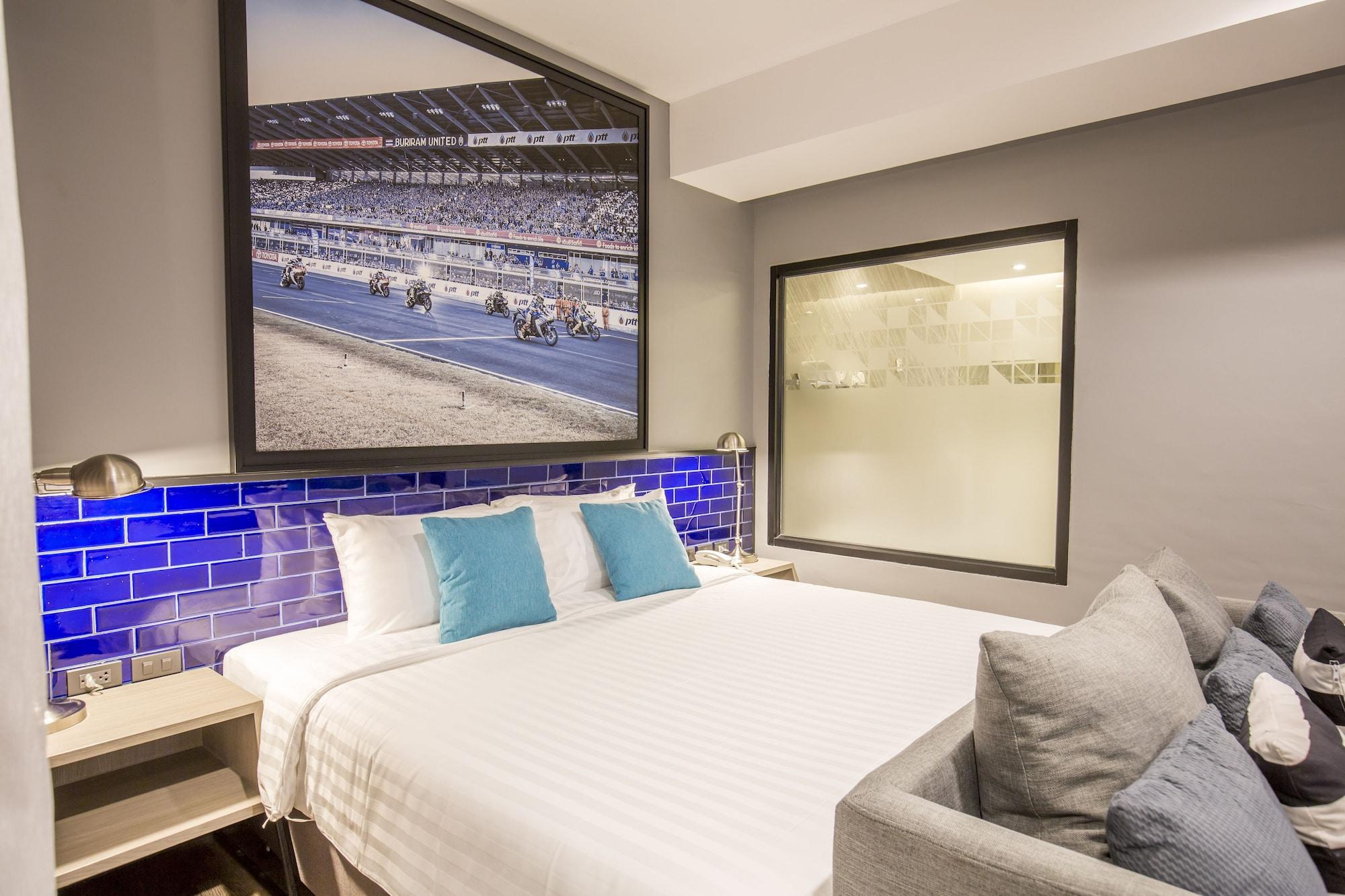 The Crystal Hotel Buriram - Formerly X2 Vibe Buriram Exterior foto