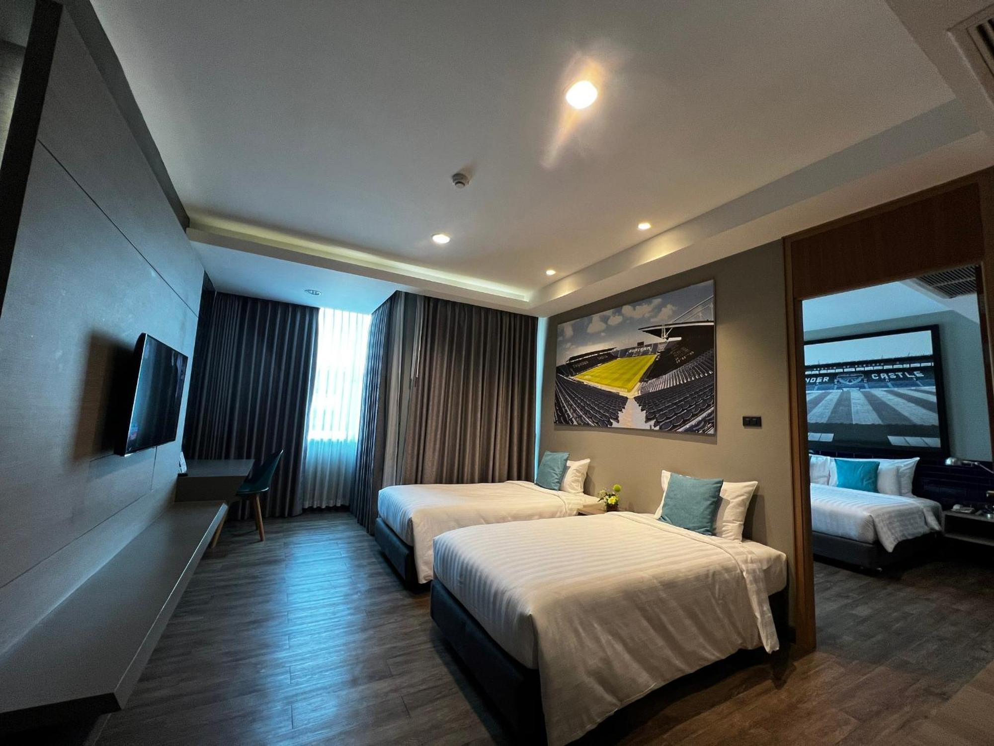 The Crystal Hotel Buriram - Formerly X2 Vibe Buriram Exterior foto