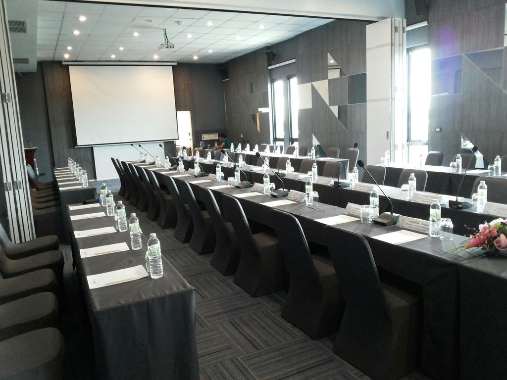 The Crystal Hotel Buriram - Formerly X2 Vibe Buriram Exterior foto